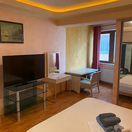 Sunshine Apartament Summerland アパート